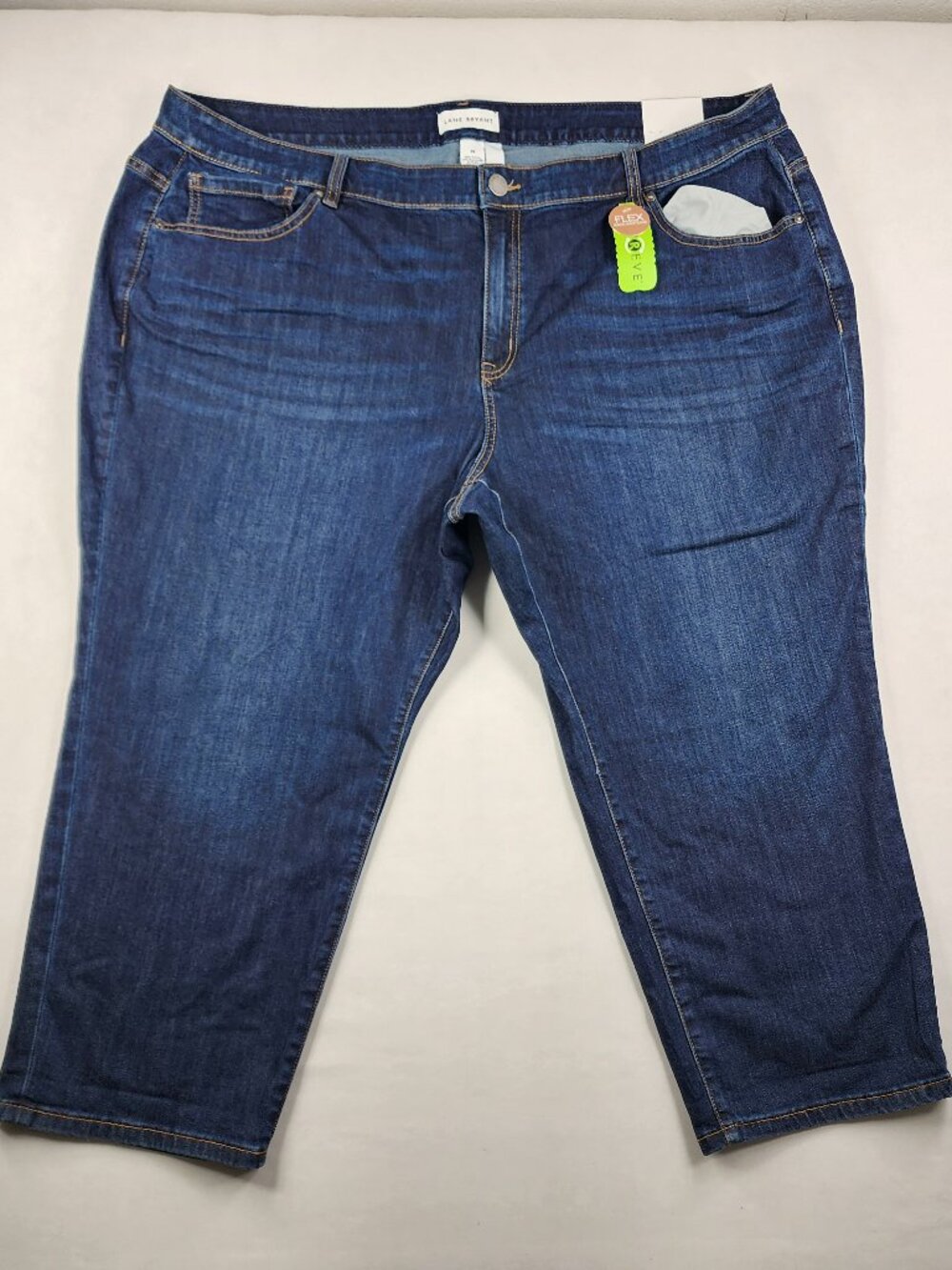 Lane Bryant Womens 26 Flex Magic Mid Rise Girlfriend Crop Blue Denim Jeans NWT